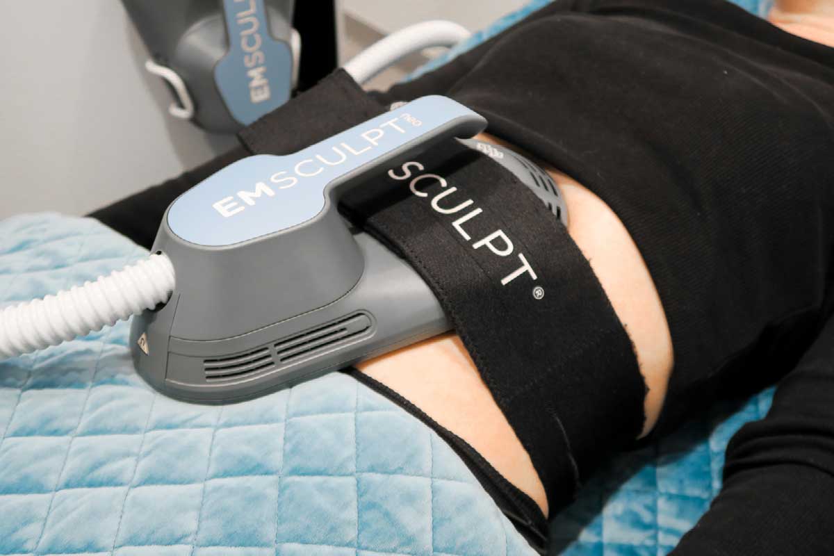 Build muscle and reduce fat with Emsculpt NEO!