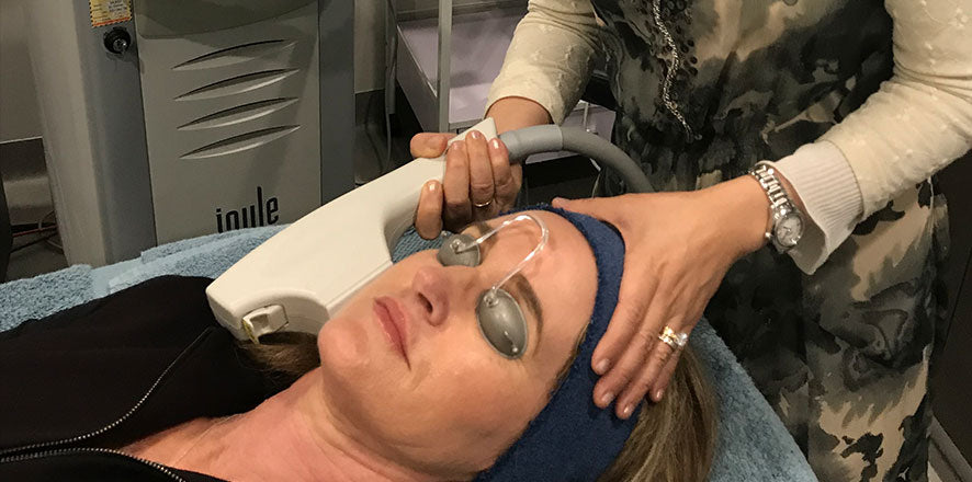 Using broadband light to treat skin conditions, with Dr Jessica Wang from Ocean Cosmetics